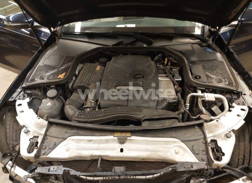 Photo 10 of 2017 Mercedes-benz C 300 4MATIC/LUXURY 4MATIC/SPORT 4MATIC (VIN 55SWF4KB7HU183102)