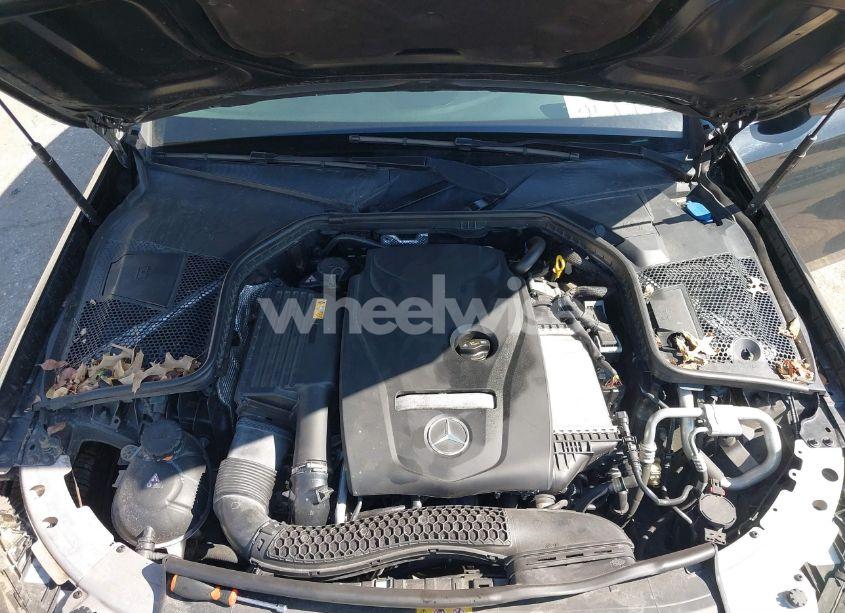 Photo 10 of 2017 Mercedes-benz C 300 4MATIC/LUXURY 4MATIC/SPORT 4MATIC (VIN 55SWF4KB7HU184461)