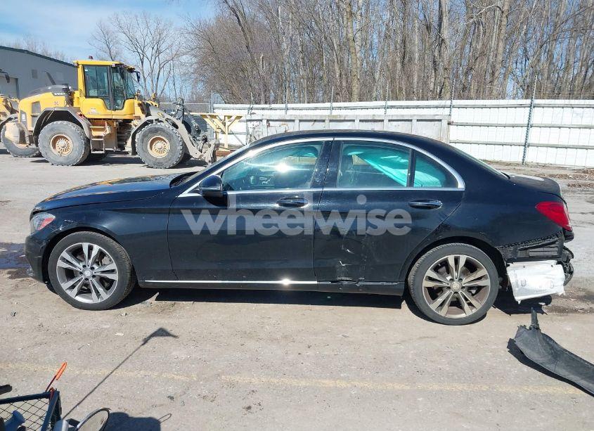 Photo 14 of 2017 Mercedes-benz C 300 4MATIC/LUXURY 4MATIC/SPORT 4MATIC (VIN 55SWF4KB7HU184461)