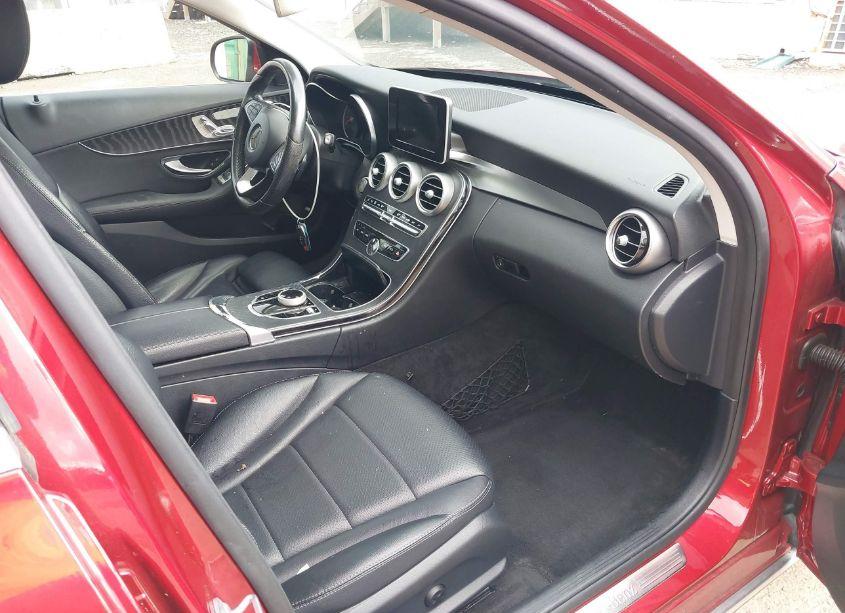Photo 5 of 2017 Mercedes-benz C 300 4MATIC/LUXURY 4MATIC/SPORT 4MATIC (VIN 55SWF4KB7HU197503)