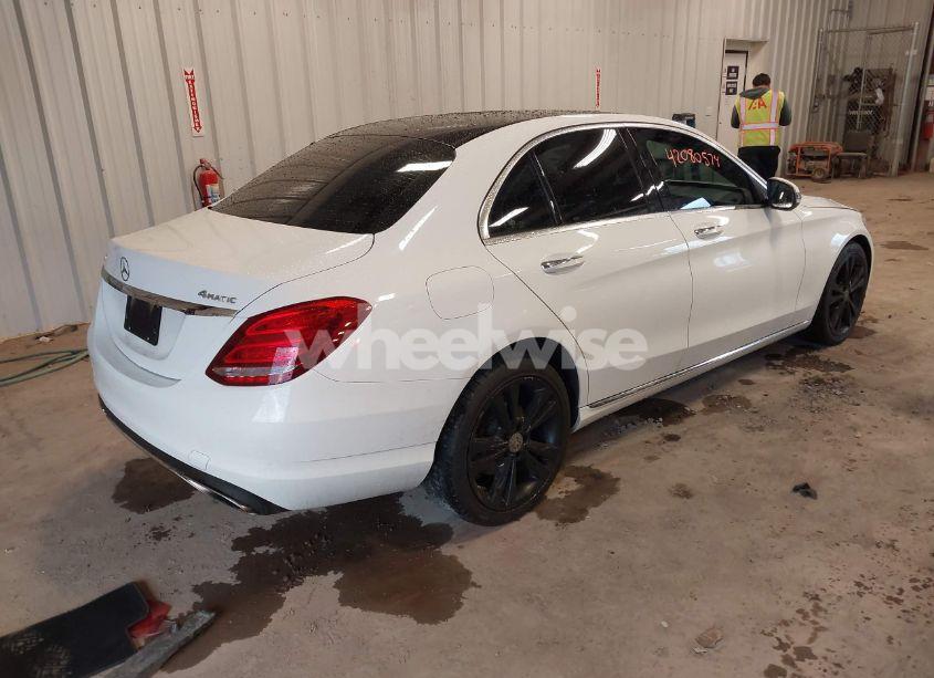 Photo 4 of 2017 Mercedes-benz C 300 4MATIC/LUXURY 4MATIC/SPORT 4MATIC (VIN 55SWF4KB7HU200044)