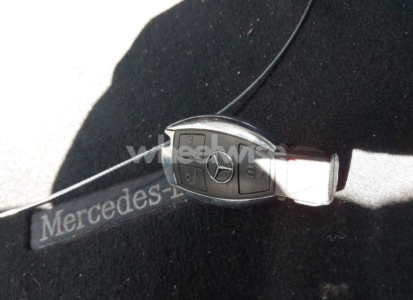 Photo 11 of 2018 Mercedes-benz C 300 4MATIC (VIN 55SWF4KB7JU235656)