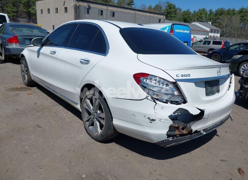 Photo 3 of 2018 Mercedes-benz C 300 4MATIC (VIN 55SWF4KB7JU235656)