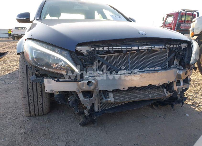 Photo 19 of 2015 Mercedes-benz C 300 4MATIC/LUXURY 4MATIC/SPORT 4MATIC (VIN 55SWF4KB8FU022044)