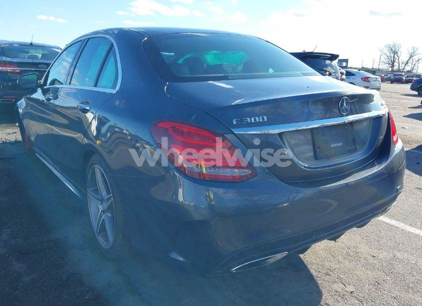 Photo 3 of 2015 Mercedes-benz C 300 4MATIC/LUXURY 4MATIC/SPORT 4MATIC (VIN 55SWF4KB8FU030709)