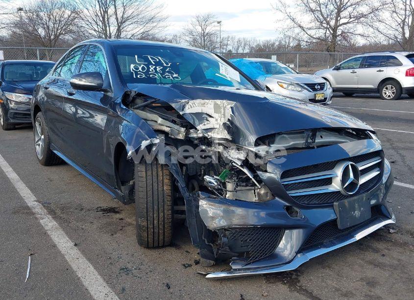 Photo 6 of 2015 Mercedes-benz C 300 4MATIC/LUXURY 4MATIC/SPORT 4MATIC (VIN 55SWF4KB8FU030709)