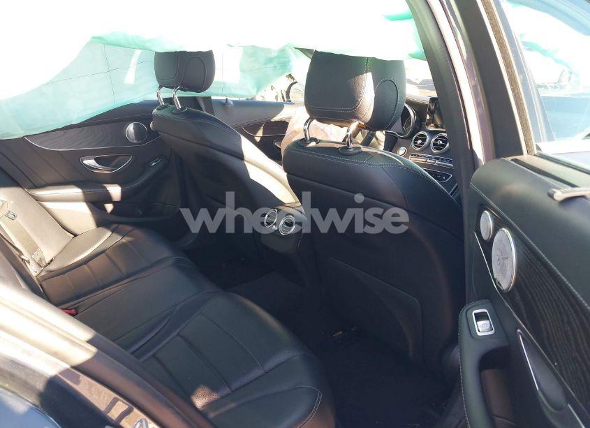 Photo 8 of 2015 Mercedes-benz C 300 4MATIC/LUXURY 4MATIC/SPORT 4MATIC (VIN 55SWF4KB8FU030709)