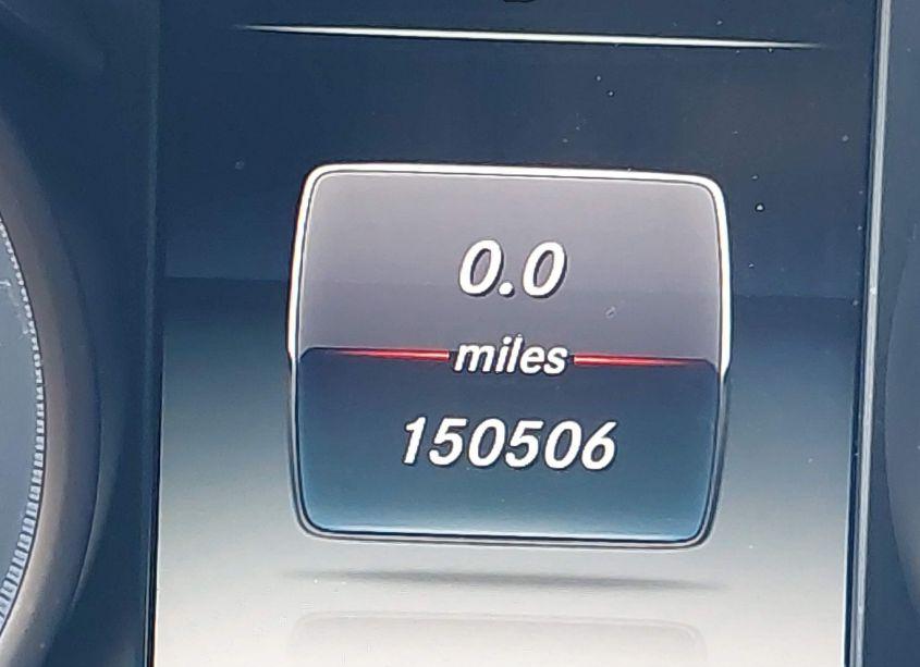 Photo 16 of 2015 Mercedes-benz C 300 4MATIC/LUXURY 4MATIC/SPORT 4MATIC (VIN 55SWF4KB8FU034839)