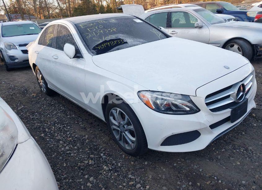 2015 Mercedes-benz C 300 4MATIC/LUXURY 4MATIC/SPORT 4MATIC (VIN 55SWF4KB8FU035523) main photo