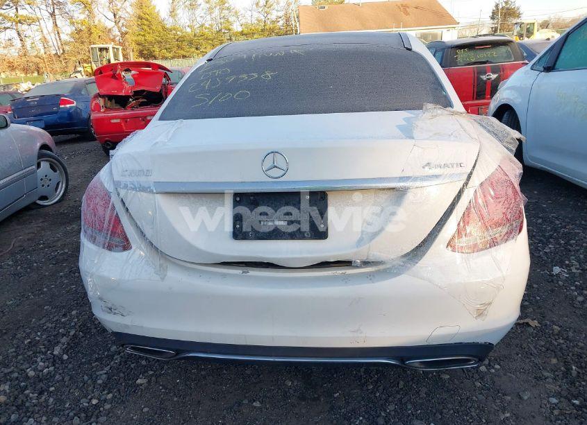 Photo 15 of 2015 Mercedes-benz C 300 4MATIC/LUXURY 4MATIC/SPORT 4MATIC (VIN 55SWF4KB8FU035523)