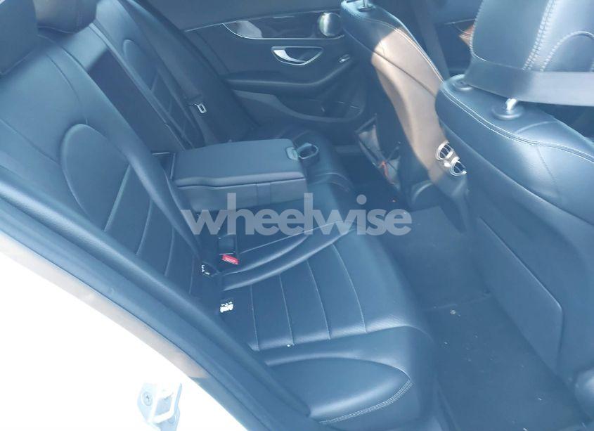 Photo 8 of 2015 Mercedes-benz C 300 4MATIC/LUXURY 4MATIC/SPORT 4MATIC (VIN 55SWF4KB8FU035523)