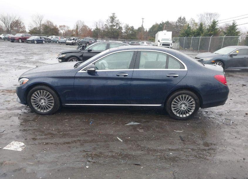 Photo 14 of 2015 Mercedes-benz C 300 4MATIC/LUXURY 4MATIC/SPORT 4MATIC (VIN 55SWF4KB8FU038485)