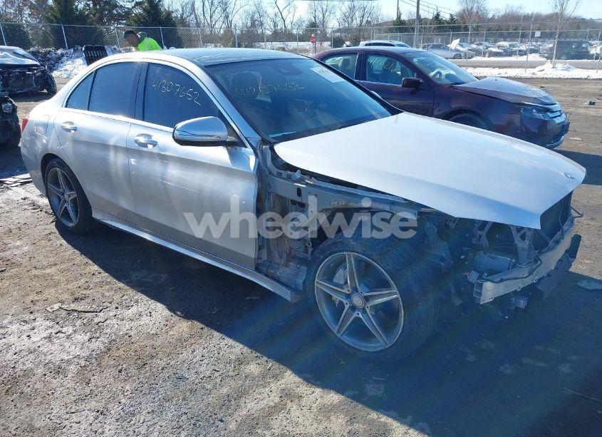 2015 Mercedes-benz C 300 4MATIC/LUXURY 4MATIC/SPORT 4MATIC (VIN 55SWF4KB8FU042701) main photo