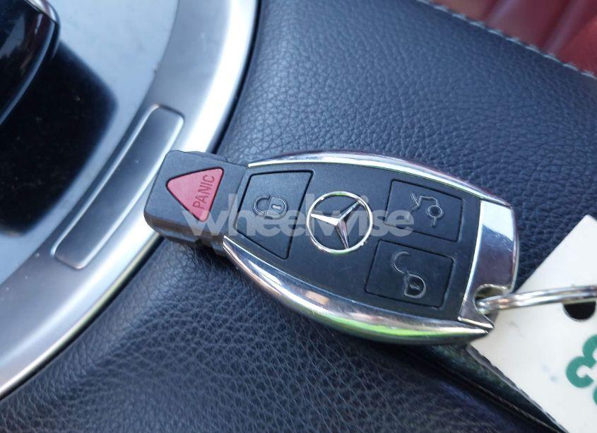 Photo 11 of 2015 Mercedes-benz C 300 4MATIC/LUXURY 4MATIC/SPORT 4MATIC (VIN 55SWF4KB8FU042701)