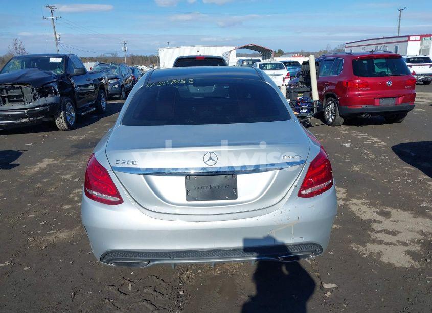 Photo 16 of 2015 Mercedes-benz C 300 4MATIC/LUXURY 4MATIC/SPORT 4MATIC (VIN 55SWF4KB8FU042701)