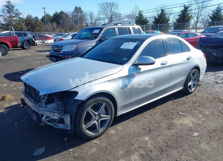 Photo 2 of 2015 Mercedes-benz C 300 4MATIC/LUXURY 4MATIC/SPORT 4MATIC (VIN 55SWF4KB8FU042701)