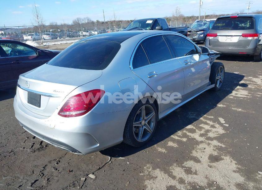 Photo 4 of 2015 Mercedes-benz C 300 4MATIC/LUXURY 4MATIC/SPORT 4MATIC (VIN 55SWF4KB8FU042701)