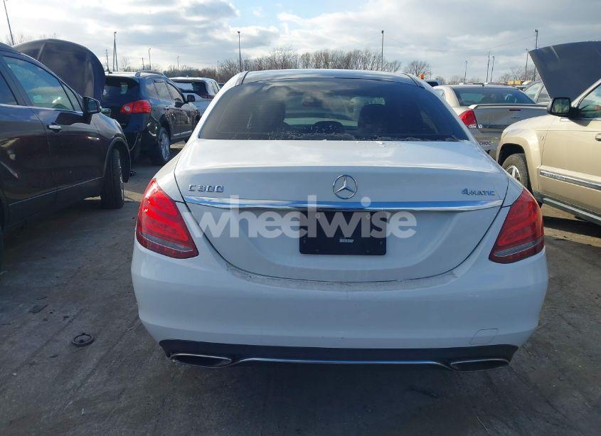 Photo 16 of 2015 Mercedes-benz C 300 4MATIC/LUXURY 4MATIC/SPORT 4MATIC (VIN 55SWF4KB8FU072958)