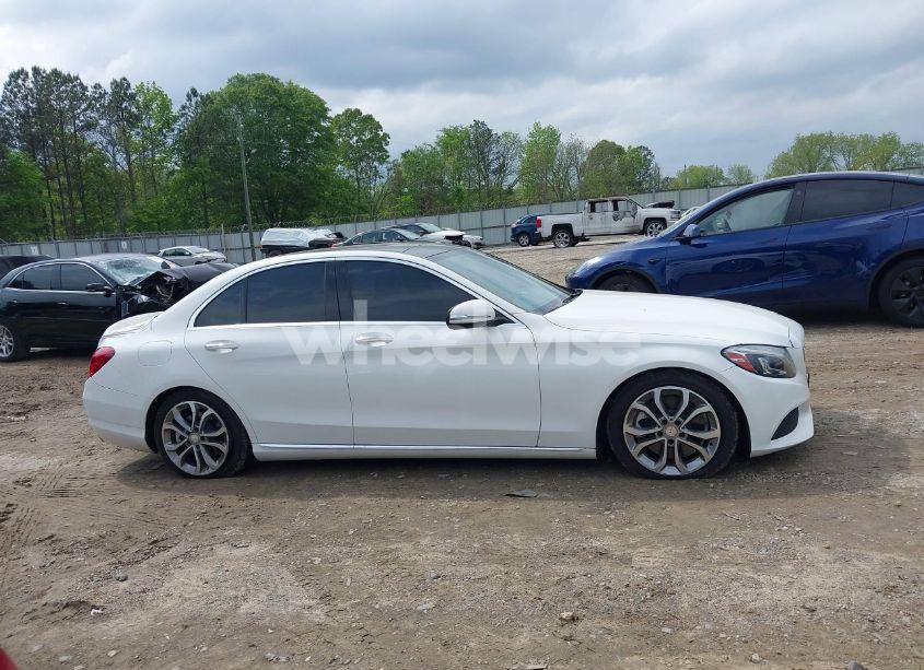 Photo 13 of 2015 Mercedes-benz C 300 4MATIC/LUXURY 4MATIC/SPORT 4MATIC (VIN 55SWF4KB8FU074936)
