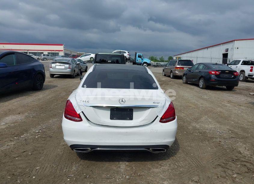 Photo 16 of 2015 Mercedes-benz C 300 4MATIC/LUXURY 4MATIC/SPORT 4MATIC (VIN 55SWF4KB8FU074936)