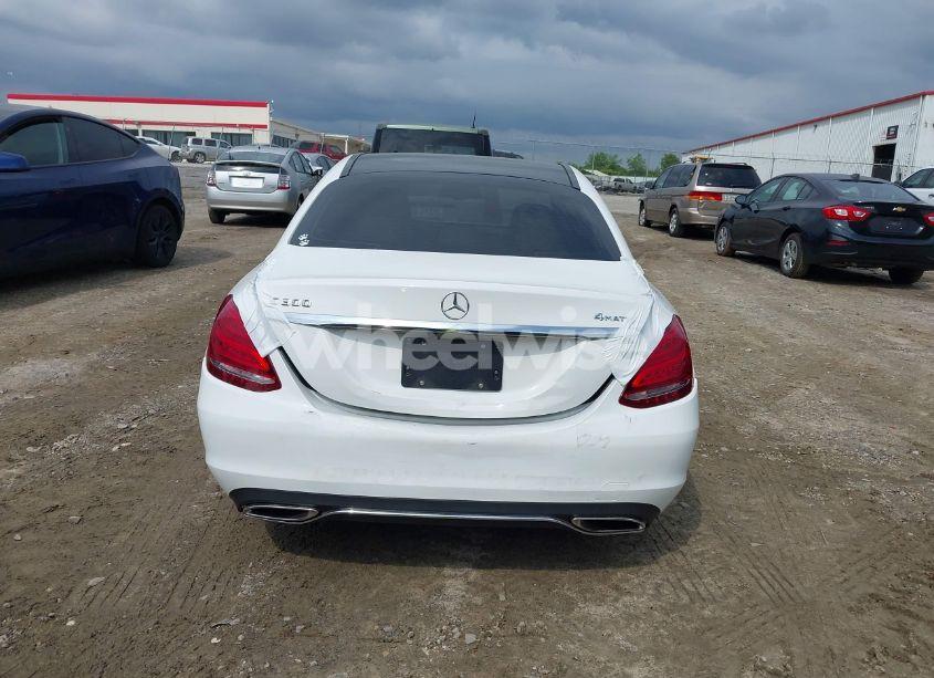 Photo 6 of 2015 Mercedes-benz C 300 4MATIC/LUXURY 4MATIC/SPORT 4MATIC (VIN 55SWF4KB8FU074936)
