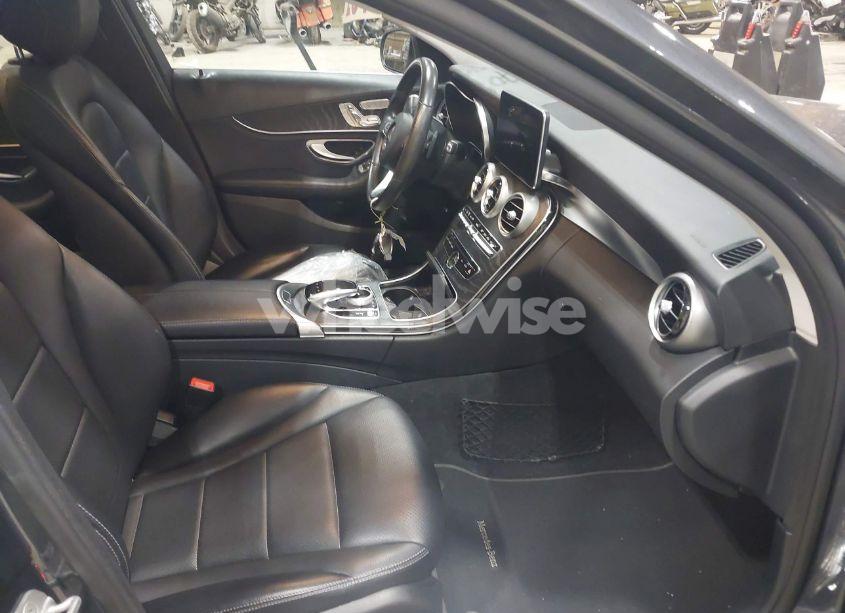 Photo 5 of 2015 Mercedes-benz C 300 4MATIC/LUXURY 4MATIC/SPORT 4MATIC (VIN 55SWF4KB8FU080199)