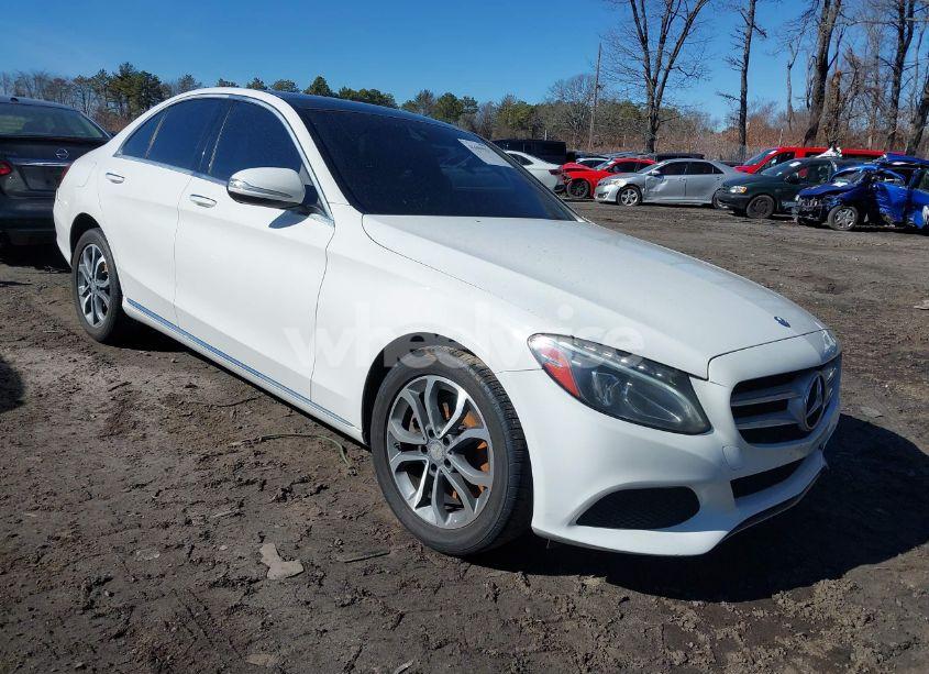 2015 Mercedes-benz C 300 4MATIC/LUXURY 4MATIC/SPORT 4MATIC (VIN 55SWF4KB8FU082115) main photo