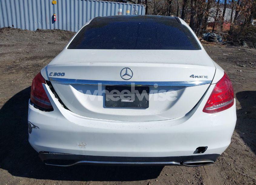 Photo 16 of 2015 Mercedes-benz C 300 4MATIC/LUXURY 4MATIC/SPORT 4MATIC (VIN 55SWF4KB8FU082115)