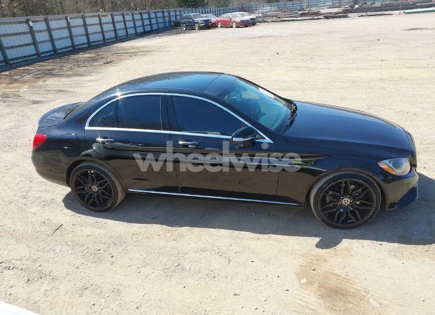 Photo 13 of 2015 Mercedes-benz C 300 4MATIC/LUXURY 4MATIC/SPORT 4MATIC (VIN 55SWF4KB8FU086892)