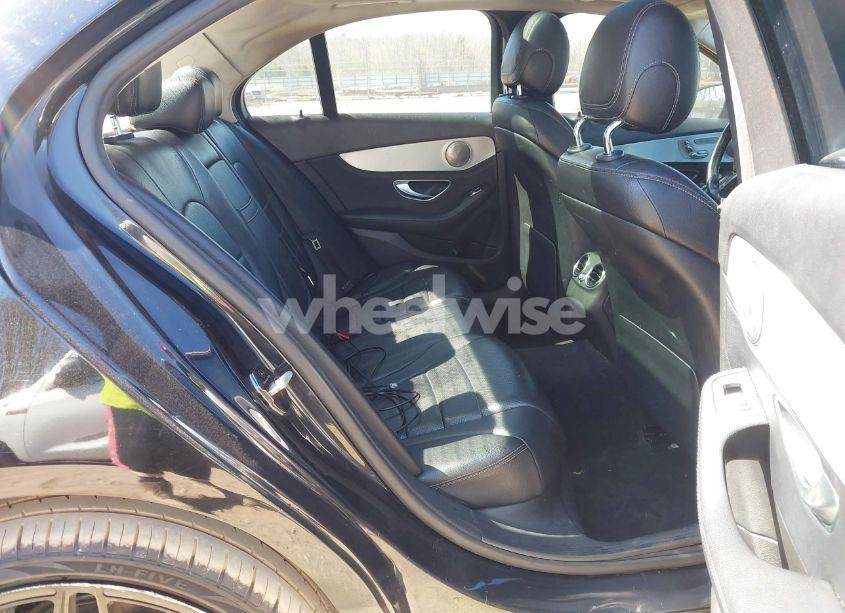 Photo 8 of 2015 Mercedes-benz C 300 4MATIC/LUXURY 4MATIC/SPORT 4MATIC (VIN 55SWF4KB8FU086892)