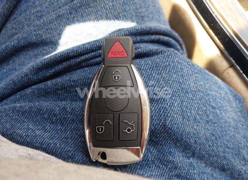 Photo 11 of 2016 Mercedes-benz C 300 4MATIC/LUXURY 4MATIC/SPORT 4MATIC (VIN 55SWF4KB8GU100386)