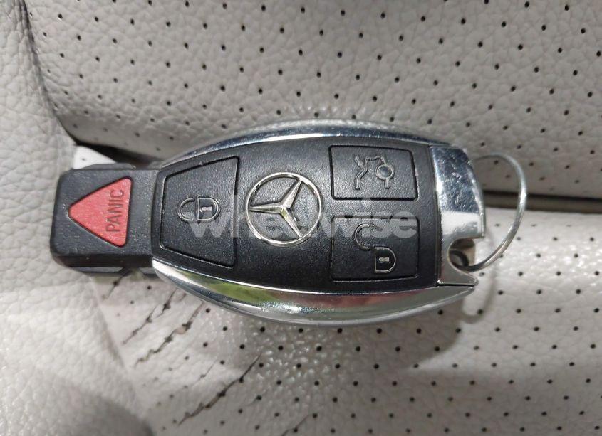 Photo 11 of 2016 Mercedes-benz C 300 4MATIC/LUXURY 4MATIC/SPORT 4MATIC (VIN 55SWF4KB8GU113087)