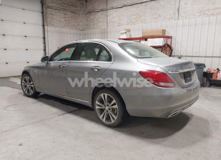 Photo 3 of 2016 Mercedes-benz C 300 4MATIC/LUXURY 4MATIC/SPORT 4MATIC (VIN 55SWF4KB8GU113087)