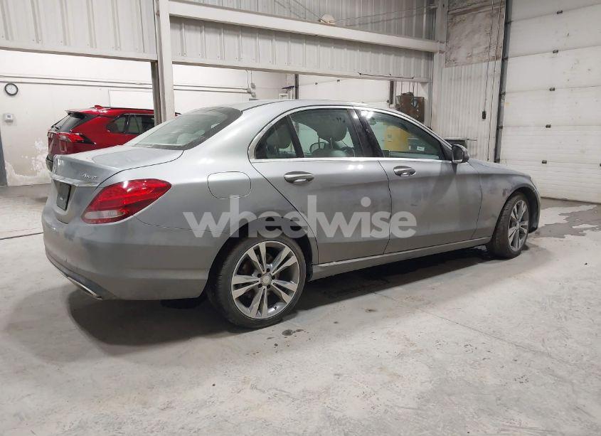 Photo 4 of 2016 Mercedes-benz C 300 4MATIC/LUXURY 4MATIC/SPORT 4MATIC (VIN 55SWF4KB8GU113087)