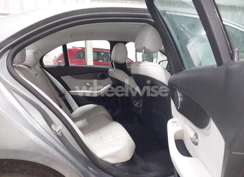 Photo 8 of 2016 Mercedes-benz C 300 4MATIC/LUXURY 4MATIC/SPORT 4MATIC (VIN 55SWF4KB8GU113087)