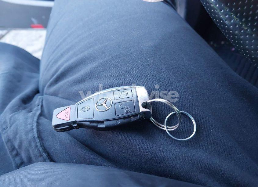 Photo 11 of 2016 Mercedes-benz C 300 4MATIC/LUXURY 4MATIC/SPORT 4MATIC (VIN 55SWF4KB8GU115213)