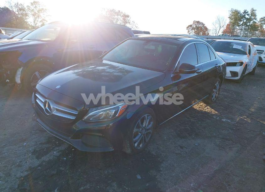 Photo 2 of 2016 Mercedes-benz C 300 4MATIC/LUXURY 4MATIC/SPORT 4MATIC (VIN 55SWF4KB8GU115213)
