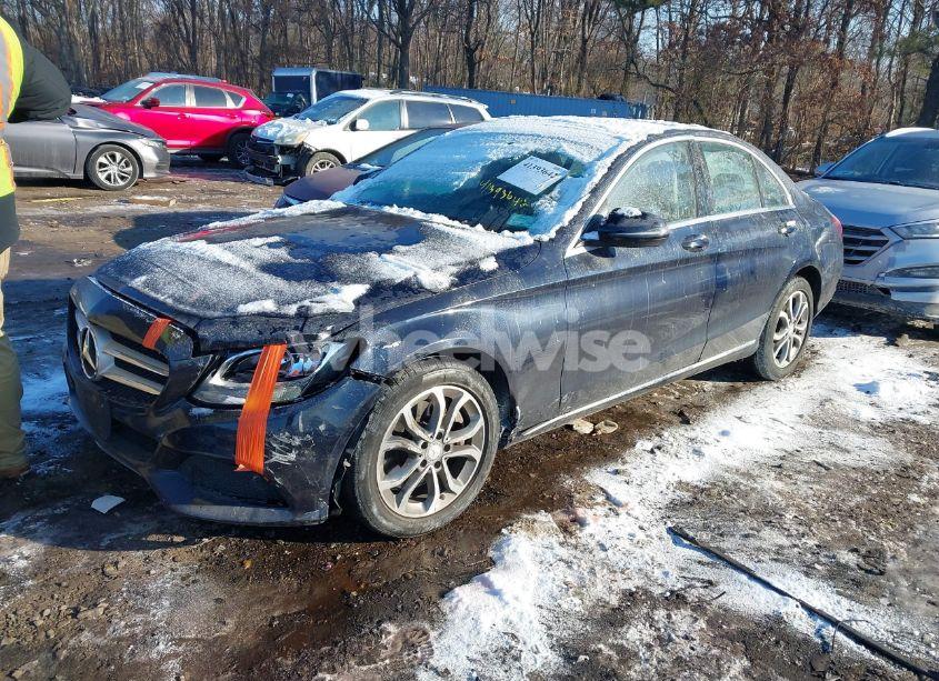 Photo 2 of 2016 Mercedes-benz C 300 4MATIC/LUXURY 4MATIC/SPORT 4MATIC (VIN 55SWF4KB8GU140340)