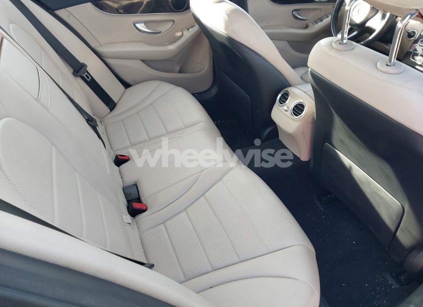 Photo 8 of 2016 Mercedes-benz C 300 4MATIC/LUXURY 4MATIC/SPORT 4MATIC (VIN 55SWF4KB8GU140340)