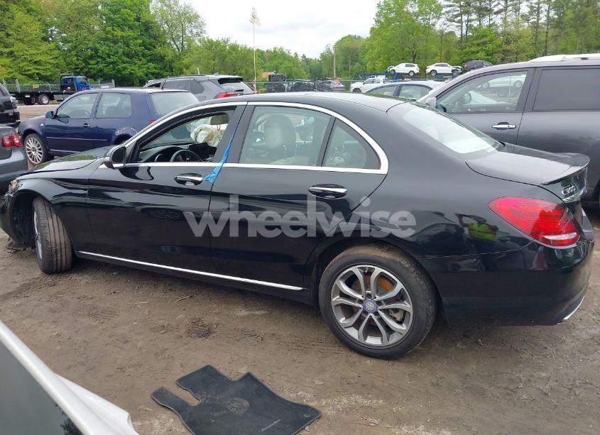 Photo 14 of 2016 Mercedes-benz C 300 4MATIC/LUXURY 4MATIC/SPORT 4MATIC (VIN 55SWF4KB8GU147398)