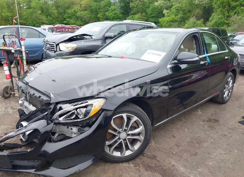 Photo 2 of 2016 Mercedes-benz C 300 4MATIC/LUXURY 4MATIC/SPORT 4MATIC (VIN 55SWF4KB8GU147398)