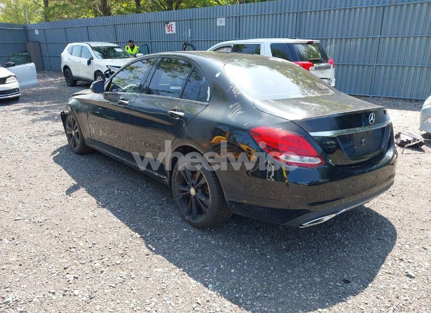 Photo 3 of 2016 Mercedes-benz C 300 4MATIC/LUXURY 4MATIC/SPORT 4MATIC (VIN 55SWF4KB8GU149538)