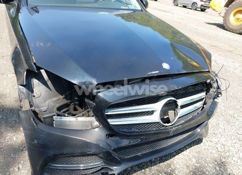 Photo 6 of 2016 Mercedes-benz C 300 4MATIC/LUXURY 4MATIC/SPORT 4MATIC (VIN 55SWF4KB8GU149538)