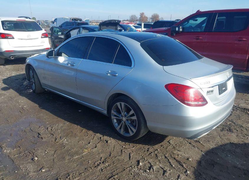 Photo 3 of 2016 Mercedes-benz C 300 4MATIC/LUXURY 4MATIC/SPORT 4MATIC (VIN 55SWF4KB8GU168817)