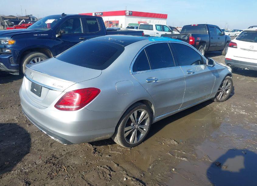 Photo 4 of 2016 Mercedes-benz C 300 4MATIC/LUXURY 4MATIC/SPORT 4MATIC (VIN 55SWF4KB8GU168817)