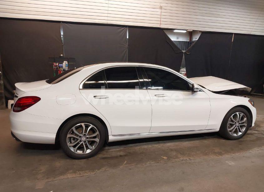 Photo 14 of 2016 Mercedes-benz C 300 4MATIC/LUXURY 4MATIC/SPORT 4MATIC (VIN 55SWF4KB8GU172981)