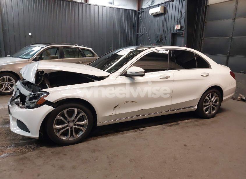 Photo 15 of 2016 Mercedes-benz C 300 4MATIC/LUXURY 4MATIC/SPORT 4MATIC (VIN 55SWF4KB8GU172981)