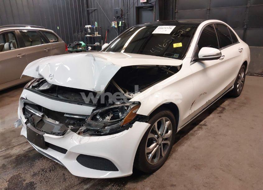 Photo 2 of 2016 Mercedes-benz C 300 4MATIC/LUXURY 4MATIC/SPORT 4MATIC (VIN 55SWF4KB8GU172981)