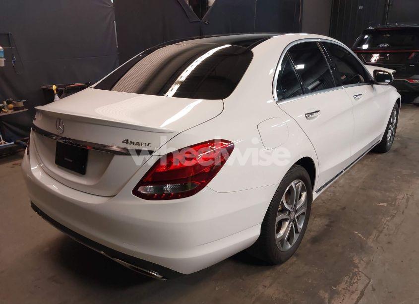 Photo 4 of 2016 Mercedes-benz C 300 4MATIC/LUXURY 4MATIC/SPORT 4MATIC (VIN 55SWF4KB8GU172981)