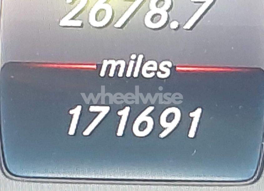 Photo 15 of 2016 Mercedes-benz C 300 4MATIC/LUXURY 4MATIC/SPORT 4MATIC (VIN 55SWF4KB8GU177579)